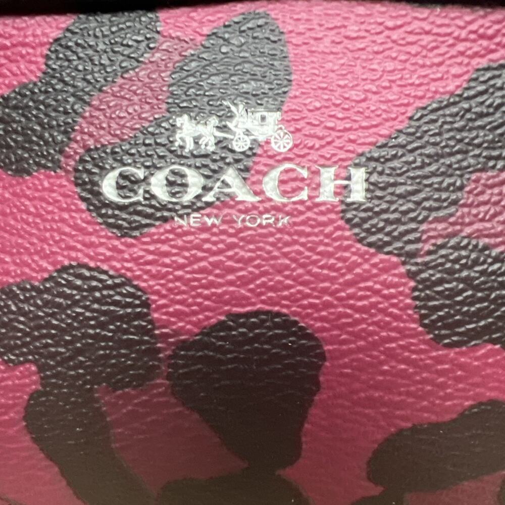 COACH Ocelot Vintage Print Pouch Crossbody Black/Red G1580 Made In Vietnam - Picture 7 of 16